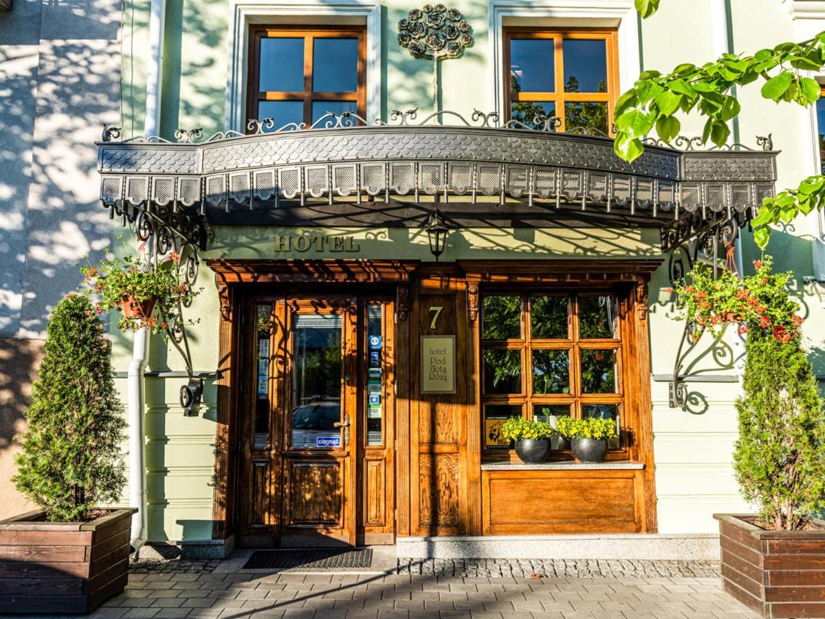 Hotel Pod Zlota Roza Келце Екстериор снимка