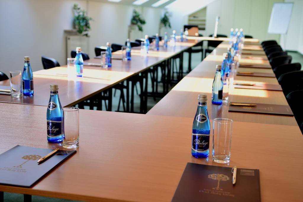 Hotel Pod Zlota Roza Келце Екстериор снимка